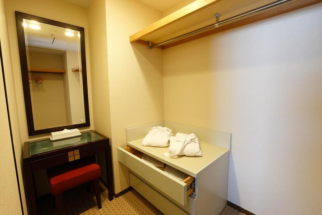 Keisei Hotel Miramare Chiba Zewnętrze zdjęcie